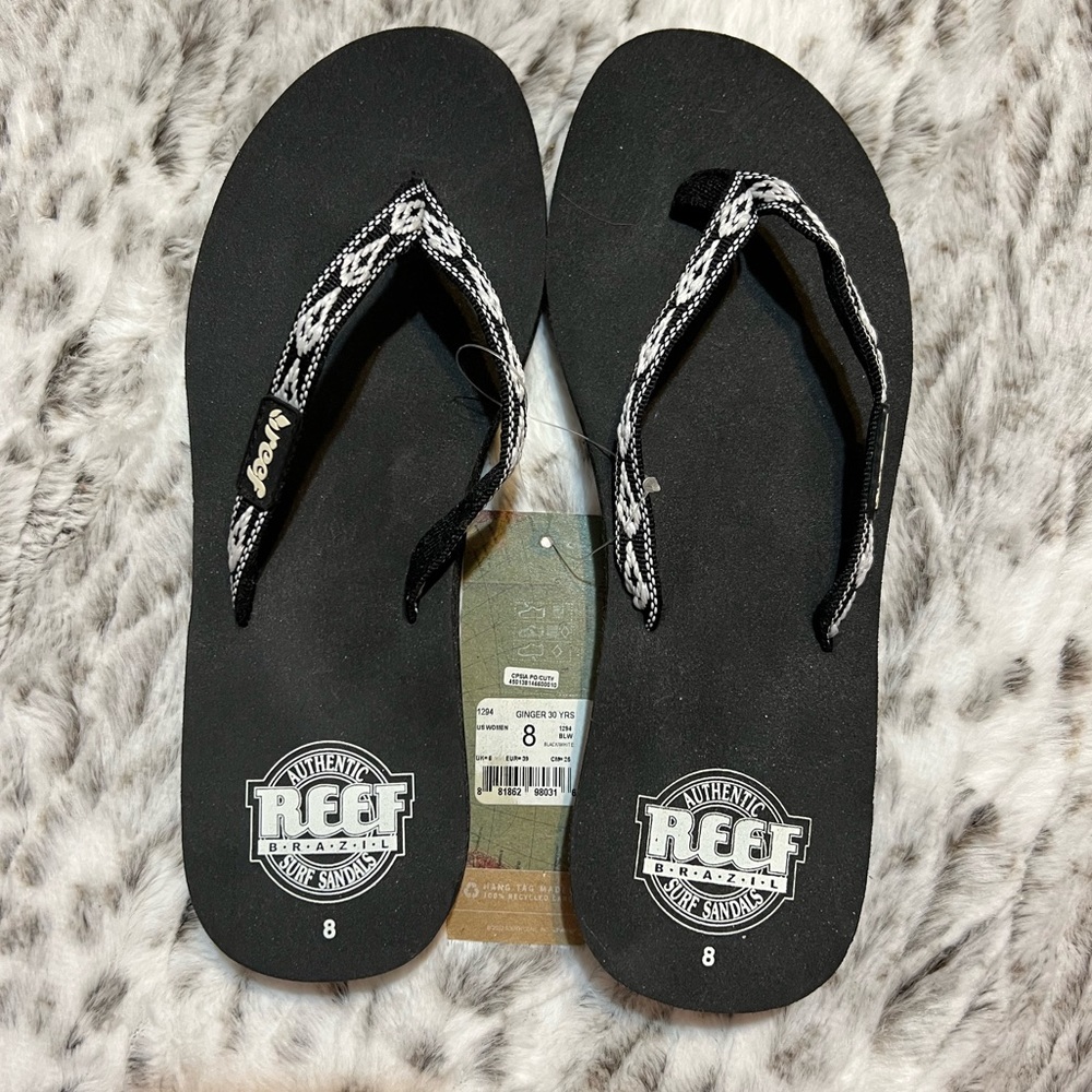 NWT Reef Sandals